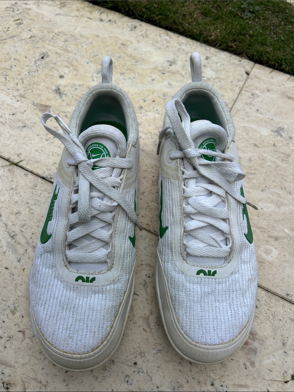 Nike White & Green Tennis Shoes